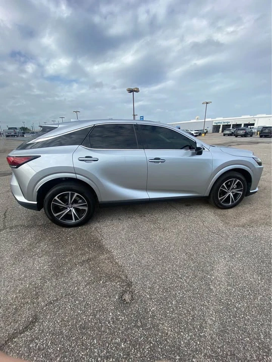 2024 Lexus RX 5th Gen - Image 7 of 14