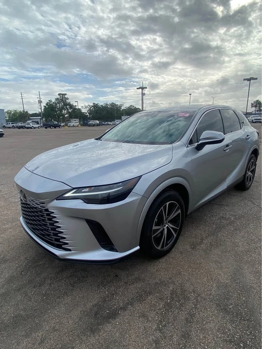 2024 Lexus RX 5th Gen - Image 2 of 14