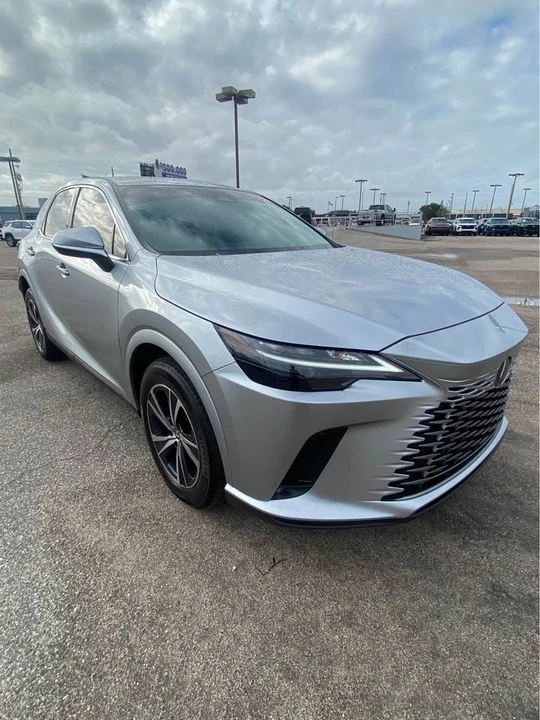 2024 Lexus RX 5th Gen - Image 8 of 14