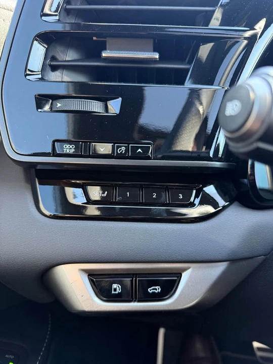2024 Lexus RX 5th Gen - Image 12 of 12
