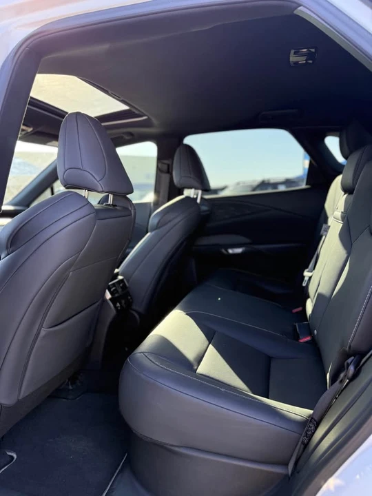 2024 Lexus RX 5th Gen - Image 9 of 12