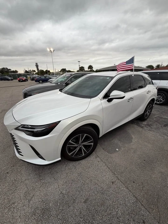 2024 Lexus RX 5th Gen - Image 3 of 5