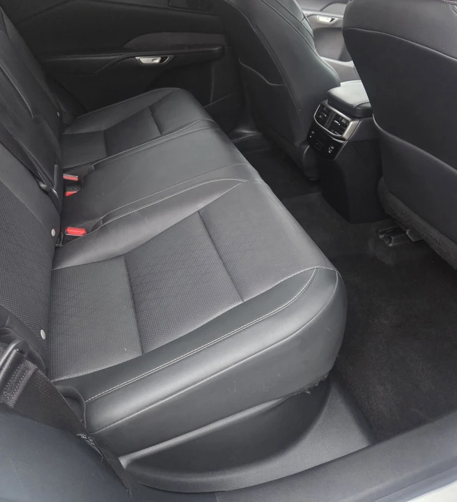 2024 Lexus RX 5th Gen - Image 6 of 21