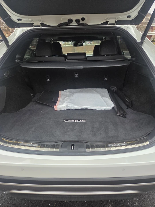 2024 Lexus RX 5th Gen - Image 17 of 21