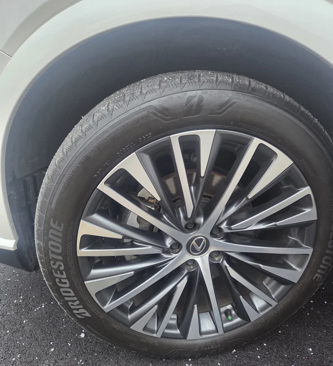 2024 Lexus RX 5th Gen - Image 11 of 21