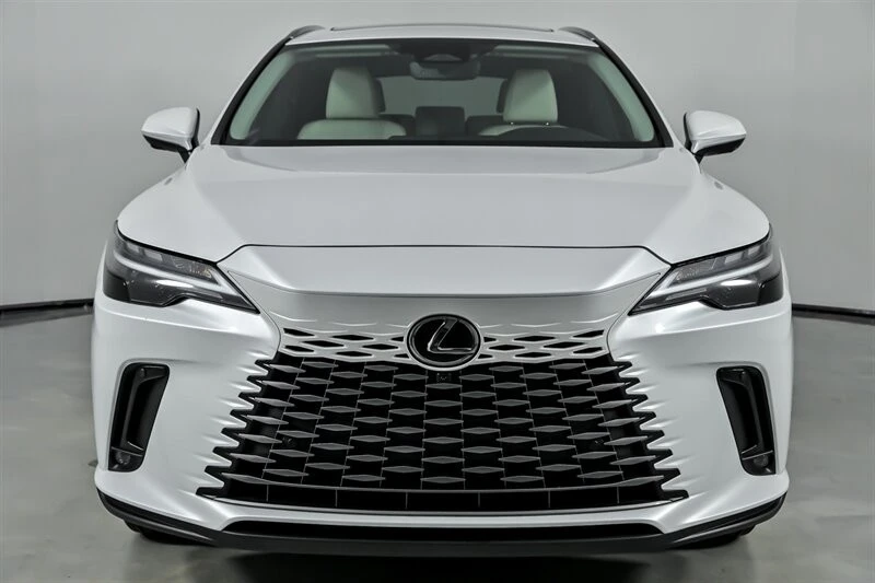 2024 Lexus RX 5th Gen - Image 5 of 21