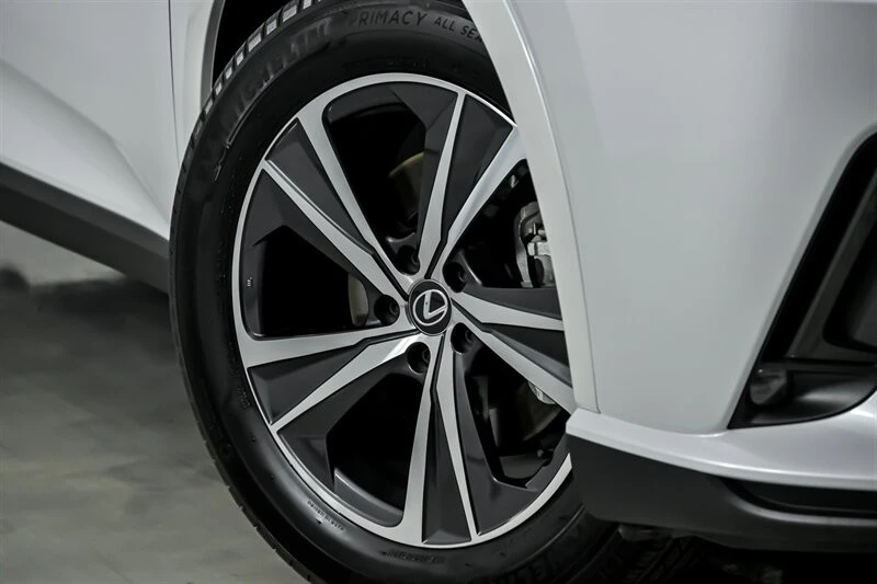 2024 Lexus RX 5th Gen - Image 4 of 21