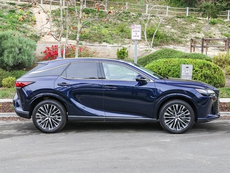 2024 Lexus RX 5th Gen - Image 8 of 21