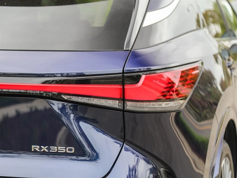 2024 Lexus RX 5th Gen - Image 16 of 21