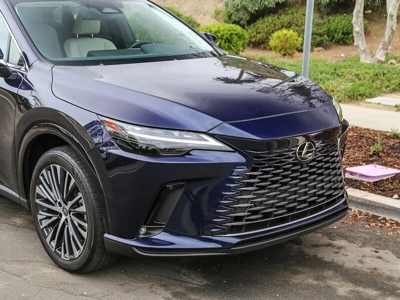 2024 Lexus RX 5th Gen - Image 10 of 21