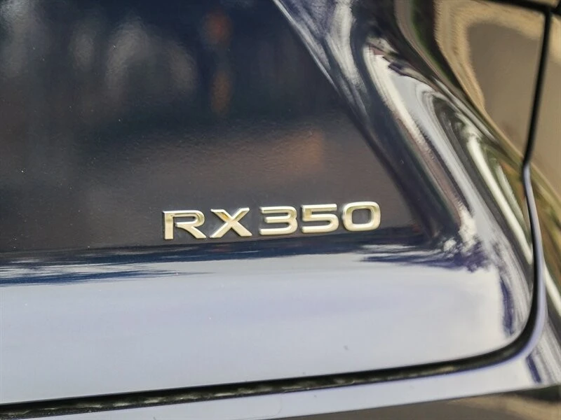 2024 Lexus RX 5th Gen - Image 17 of 21