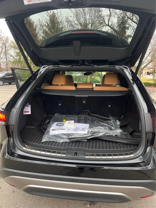 2024 Lexus RX 5th Gen - Image 17 of 20