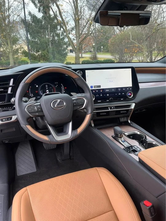 2024 Lexus RX 5th Gen - Image 11 of 20