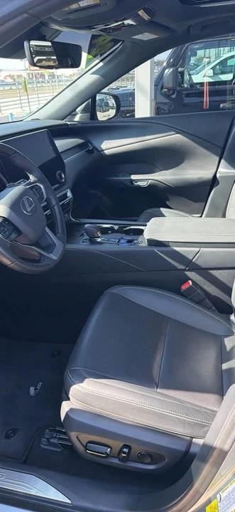 2024 Lexus RX 5th Gen - Image 11 of 12