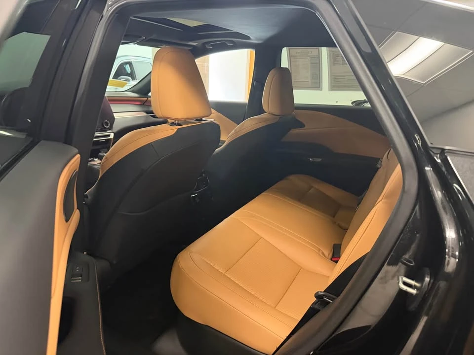 2024 Lexus RX 5th Gen - Image 5 of 7