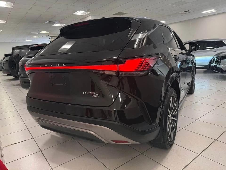 2024 Lexus RX 5th Gen - Image 4 of 7