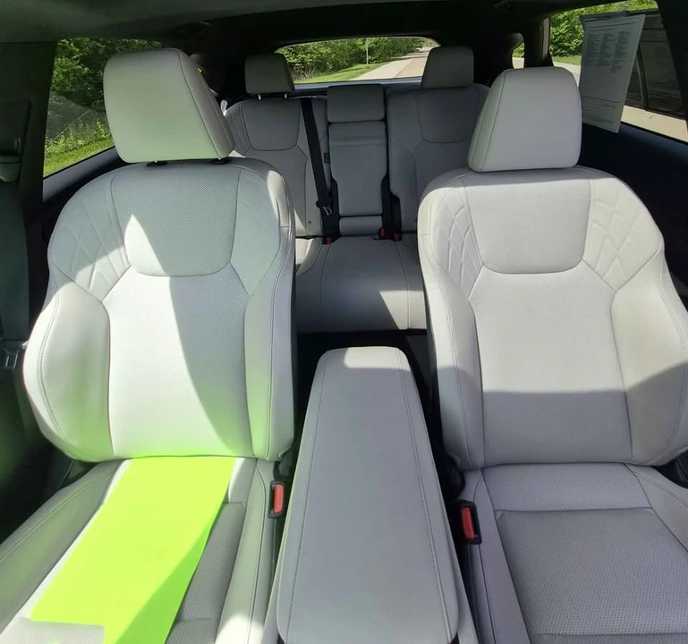 2024 Lexus RX 5th Gen - Image 18 of 18