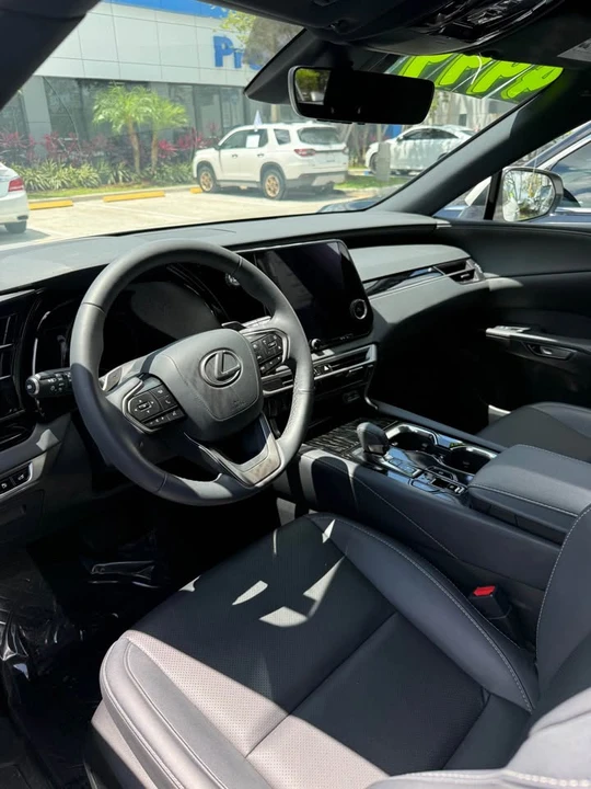 2024 Lexus RX 5th Gen - Image 4 of 6