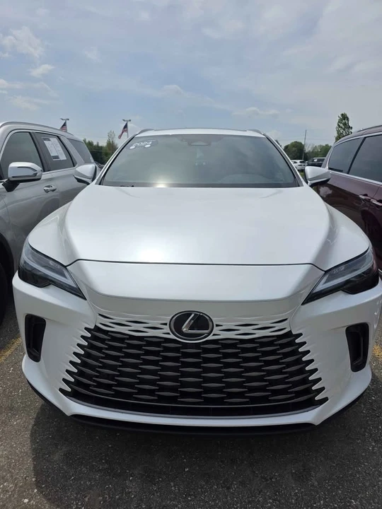 2024 Lexus RX 5th Gen - Image 2 of 9