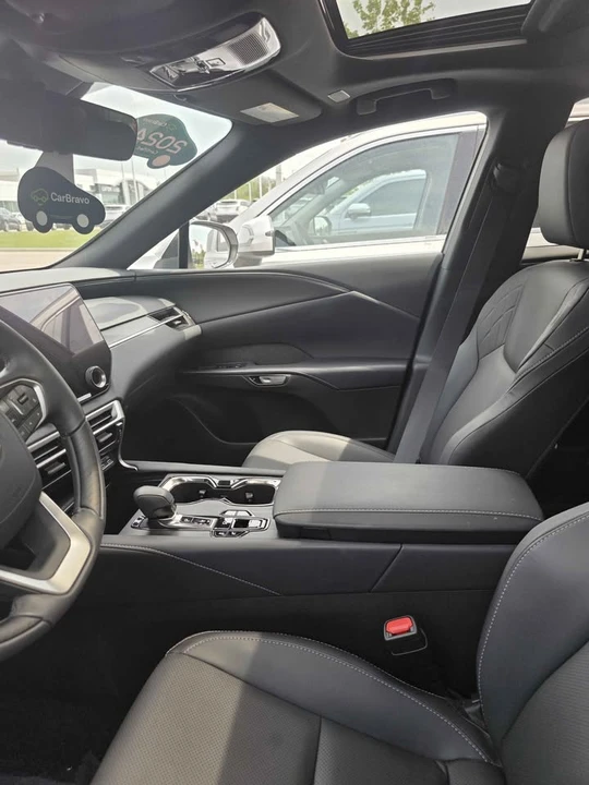 2024 Lexus RX 5th Gen - Image 4 of 9