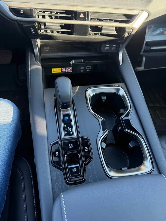 2024 Lexus RX 5th Gen - Image 12 of 12