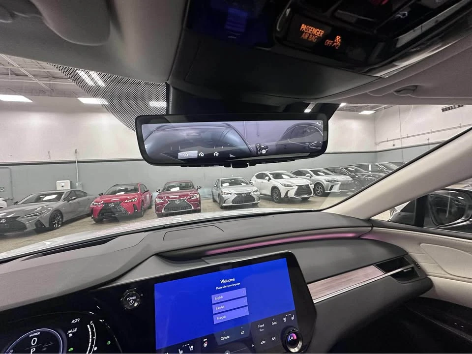2024 Lexus RX 5th Gen - Image 7 of 9