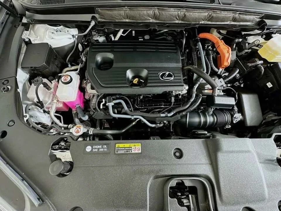 2024 Lexus RX 5th Gen - Image 10 of 12