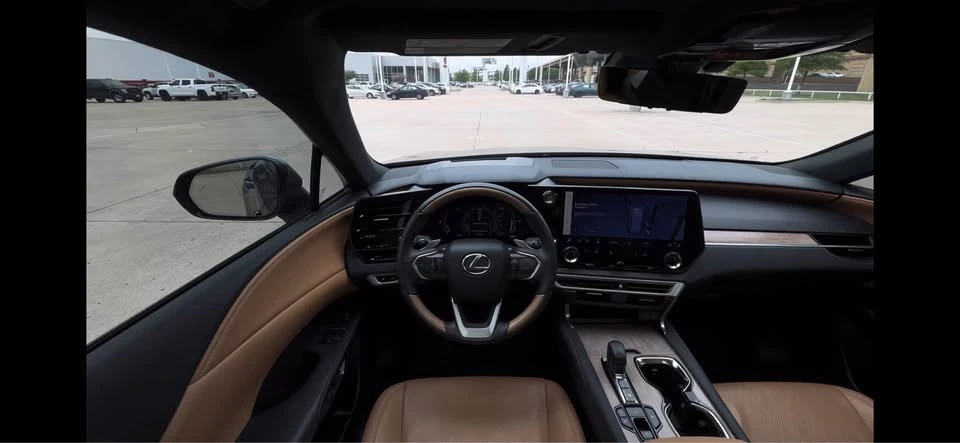 2024 Lexus RX 5th Gen - Image 4 of 7