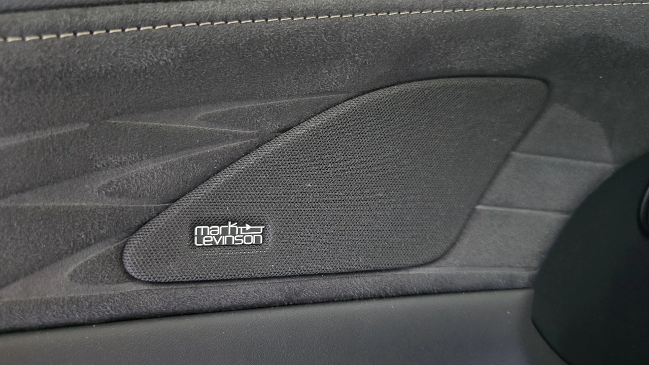 2024 Lexus RX 5th Gen - Image 13 of 18
