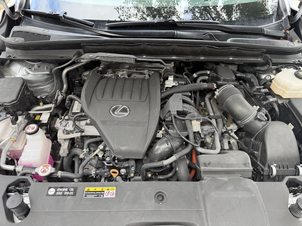 2024 Lexus RX 5th Gen - Image 9 of 12