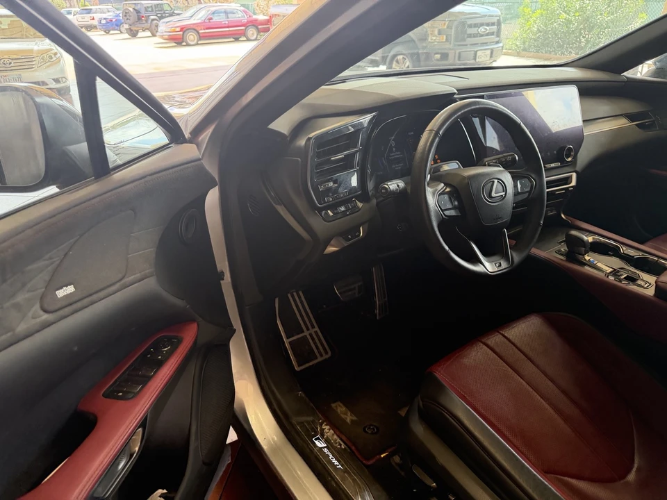2024 Lexus RX 5th Gen - Image 7 of 12