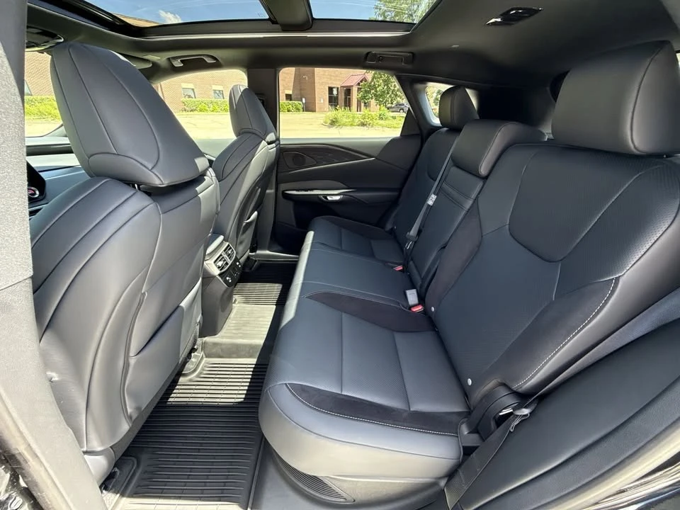 2024 Lexus RX 5th Gen - Image 10 of 20