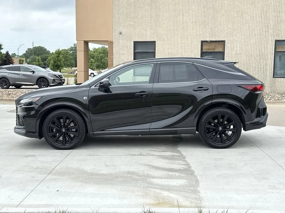 2024 Lexus RX 5th Gen - Image 2 of 20