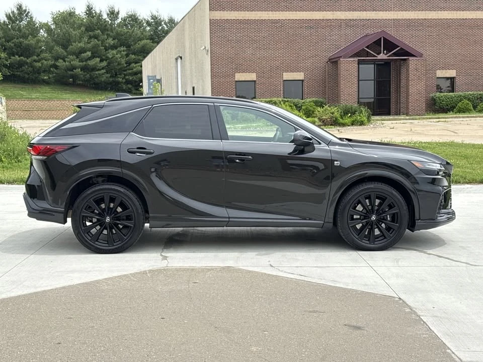 2024 Lexus RX 5th Gen - Image 6 of 20