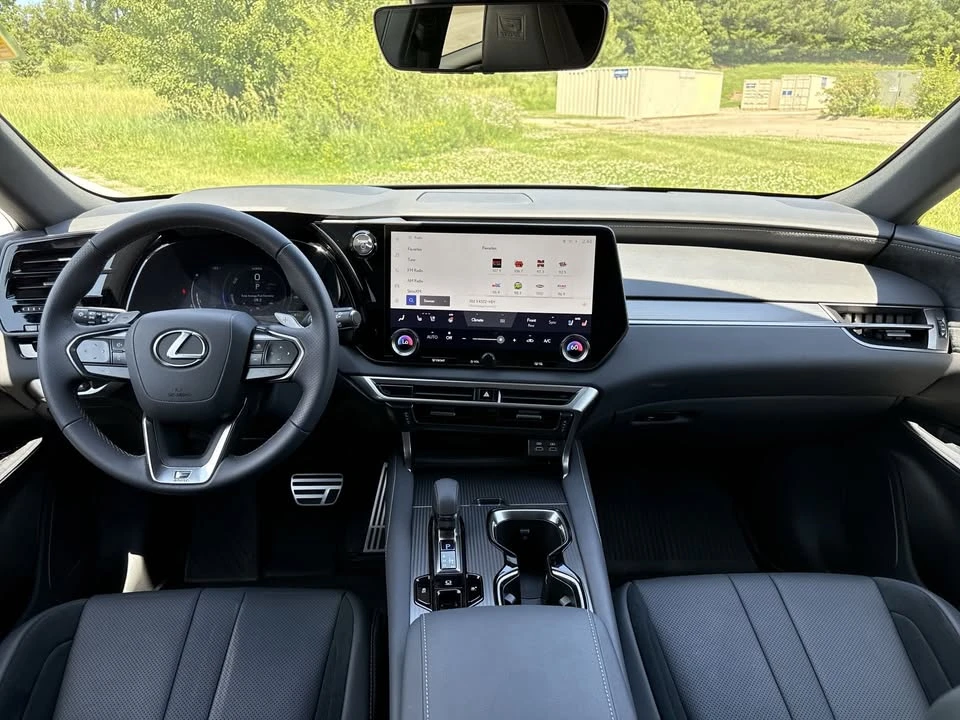 2024 Lexus RX 5th Gen - Image 13 of 20