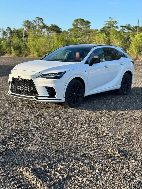 2024 Lexus RX 5th Gen - Image 9 of 17