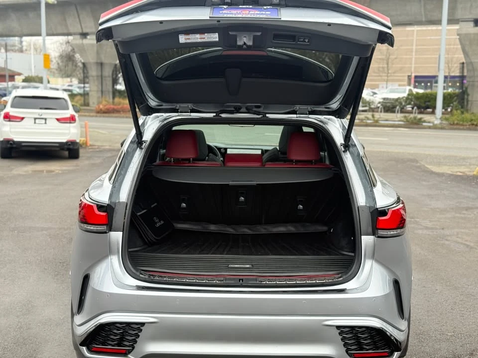2024 Lexus RX 5th Gen - Image 8 of 13