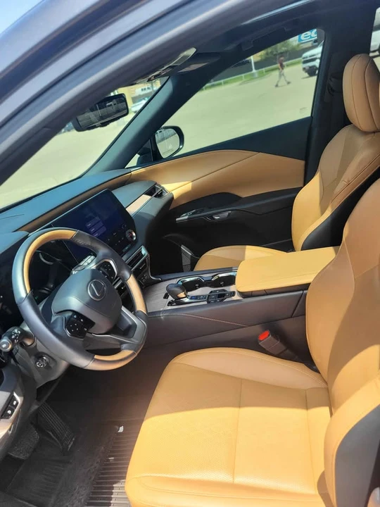 2024 Lexus RX 5th Gen - Image 4 of 6