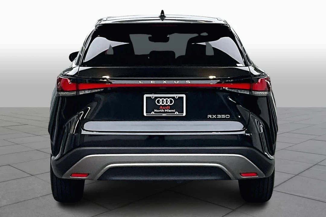 2024 Lexus RX 5th Gen - Image 10 of 12