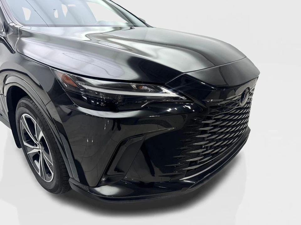 2024 Lexus RX 5th Gen - Image 17 of 21