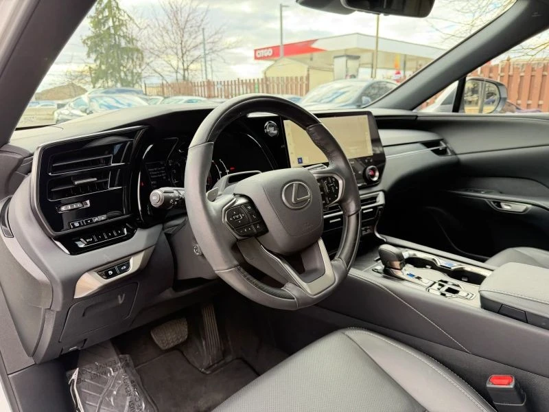 2024 Lexus RX 5th Gen - Image 11 of 12