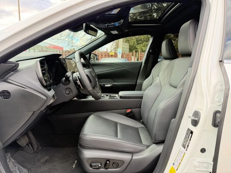 2024 Lexus RX 5th Gen - Image 9 of 12