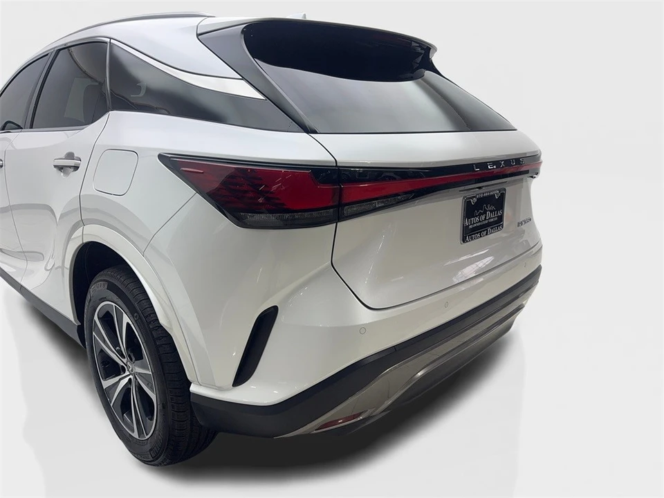2024 Lexus RX 5th Gen - Image 19 of 21