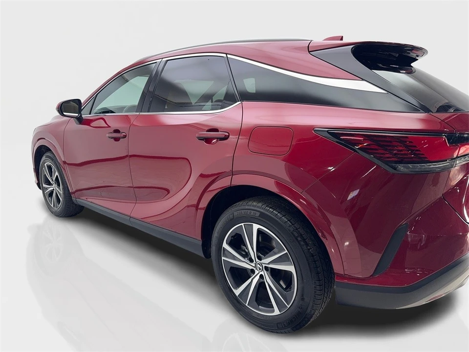 2024 Lexus RX 5th Gen - Image 14 of 21