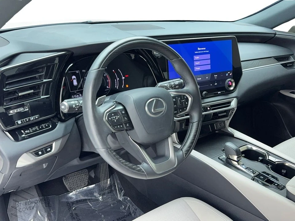 2024 Lexus RX 5th Gen - Image 13 of 21