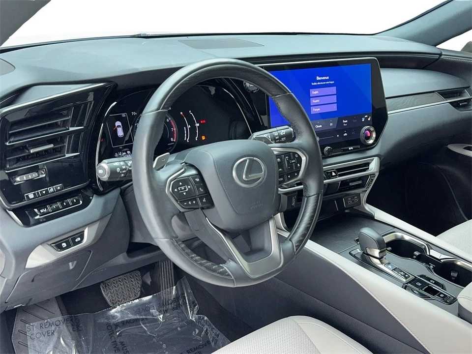 2024 Lexus RX 5th Gen - Image 13 of 21