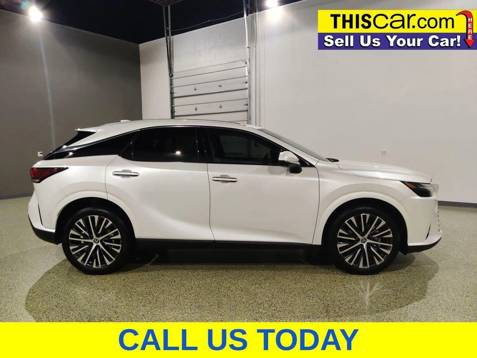 2024 Lexus RX 5th Gen - Image 11 of 26