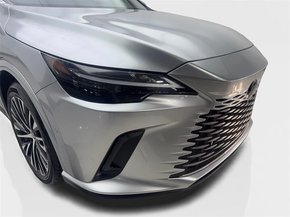 2024 Lexus RX 5th Gen - Image 17 of 21