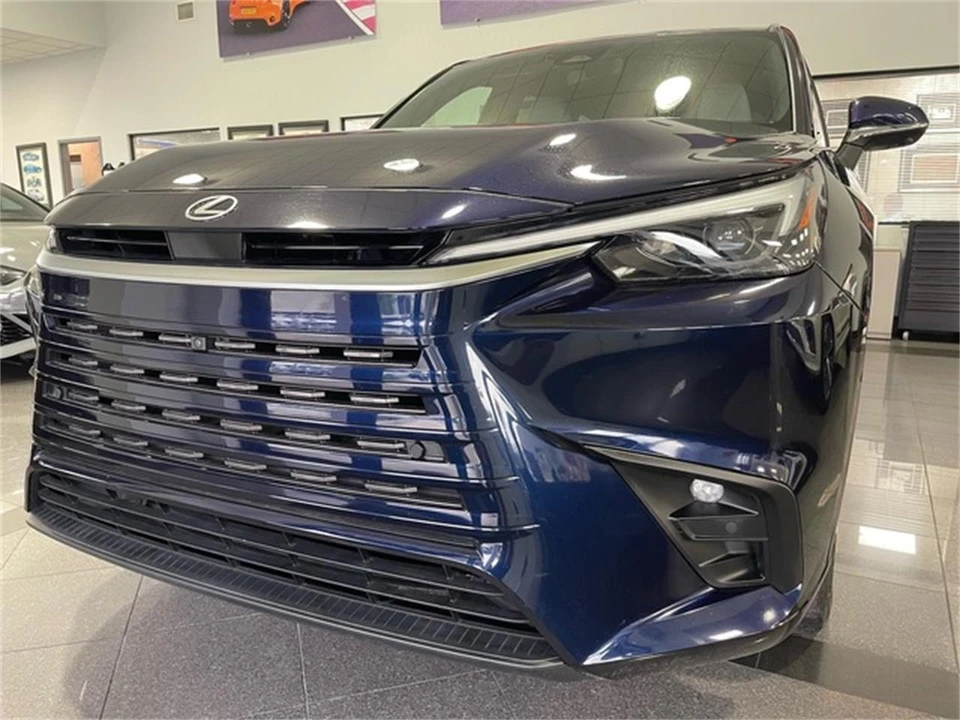 2024 Lexus RX 5th Gen - Image 11 of 31