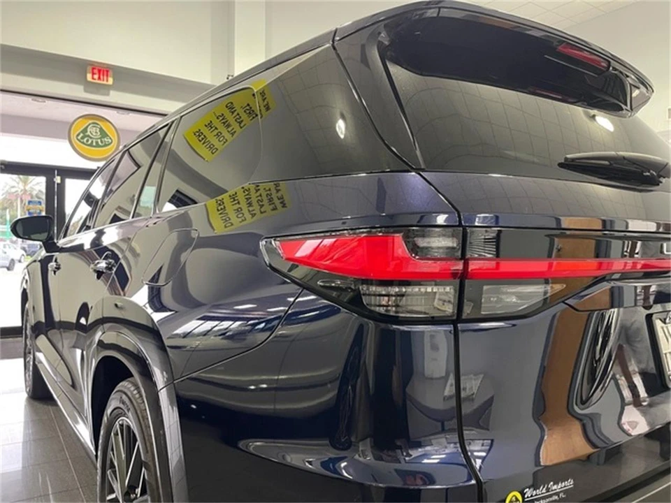 2024 Lexus RX 5th Gen - Image 15 of 31